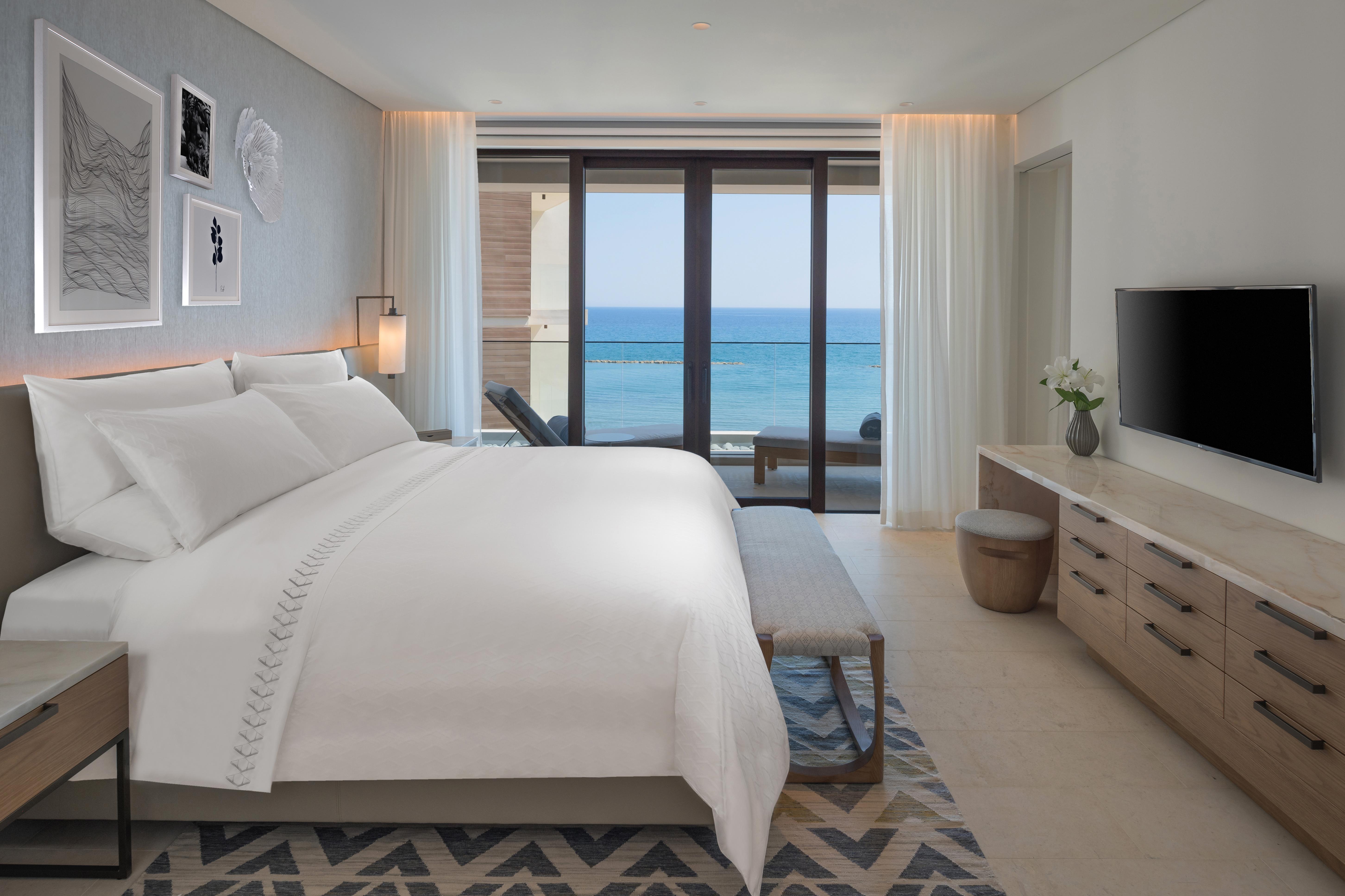 Amara - Sea Your Only View™ ليماسول المظهر الخارجي الصورة A guest room at the Westin La Paloma